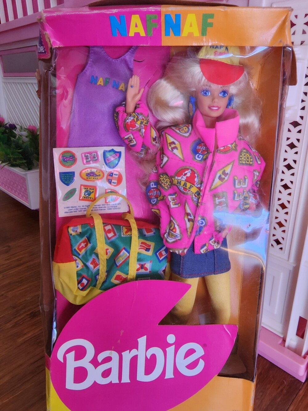 Barbie Naf Naf Travel Doll With Stickers Mattel 1993 No 10997 New
